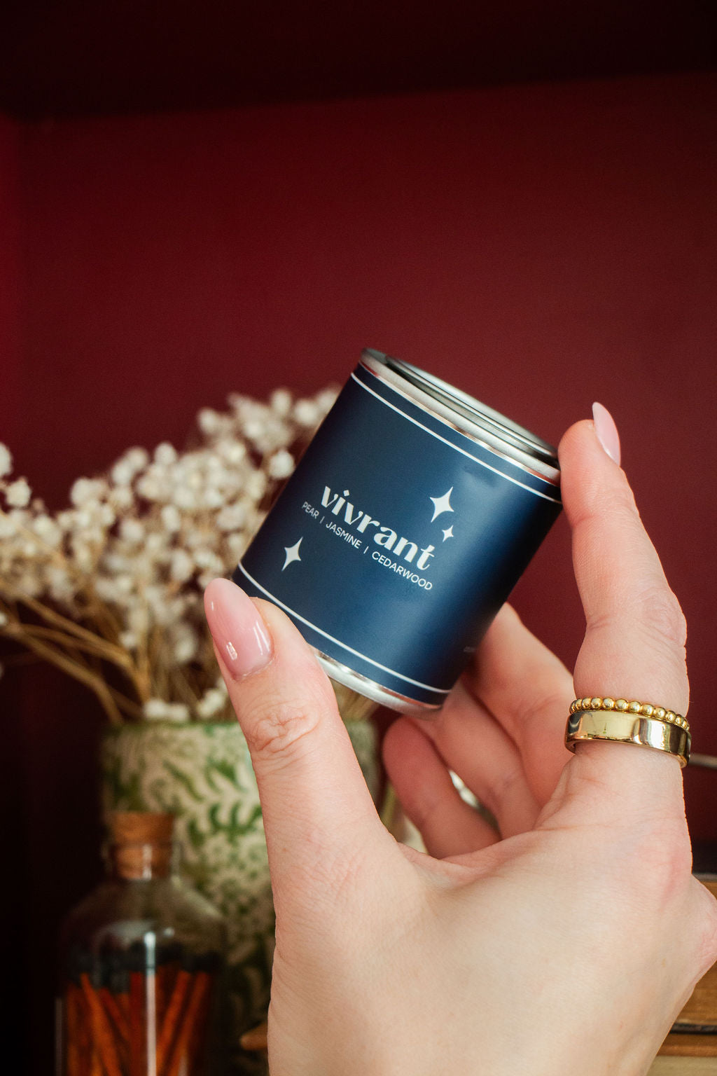 Vivrant Candle | Pear • Jasmine • Cedarwood