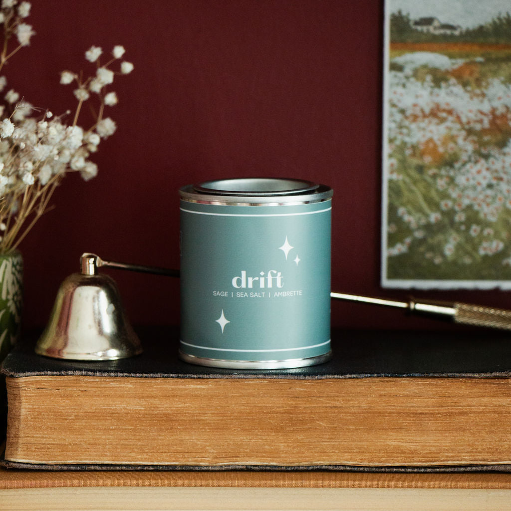 Drift Candle | Sage • Sea Salt • Ambrette