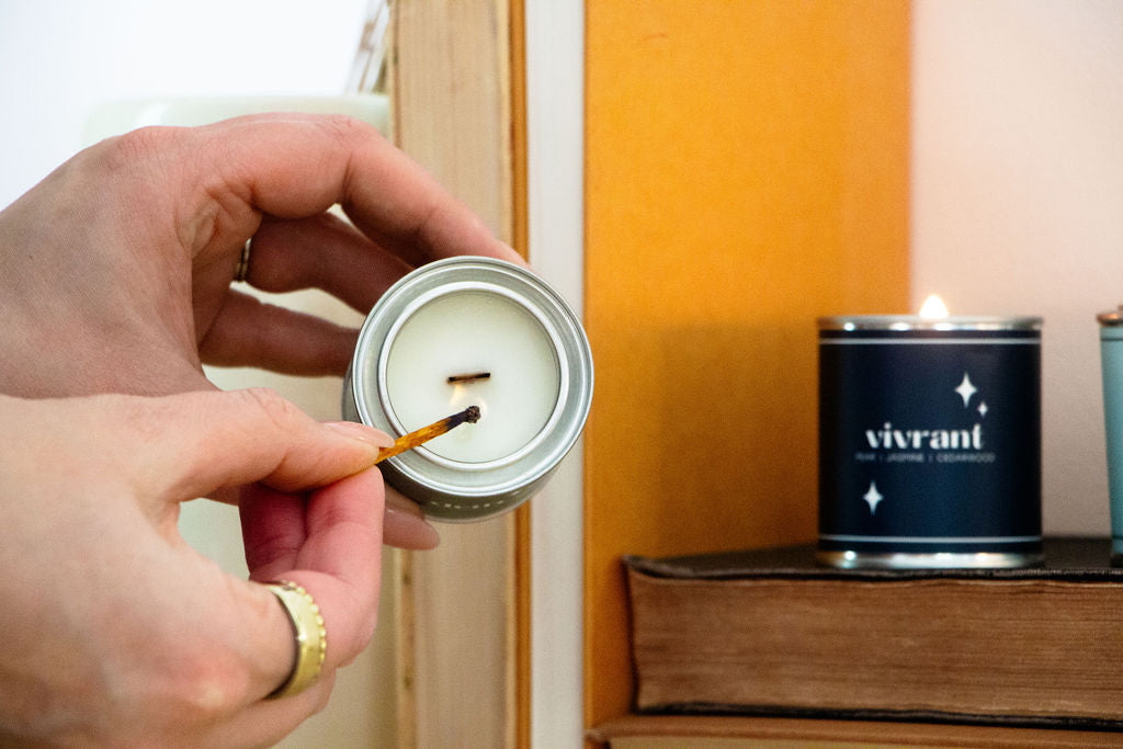 Vivrant Candle | Pear • Jasmine • Cedarwood